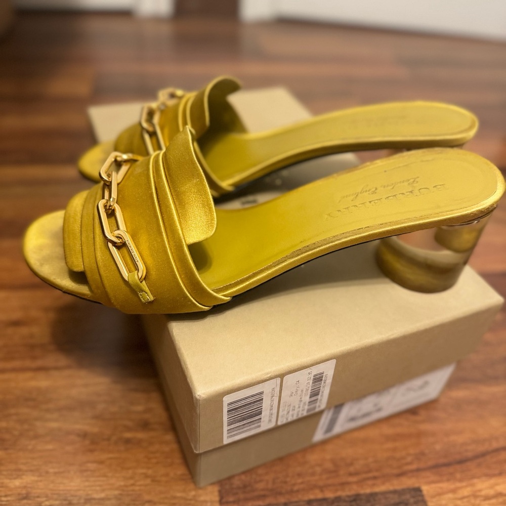 Burberry heeled sandals